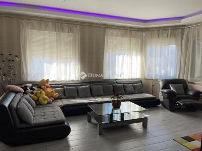 Eladó családi ház Budapest