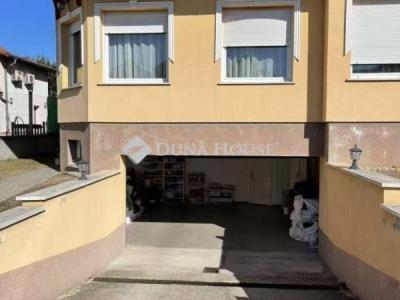 Eladó családi ház Budapest