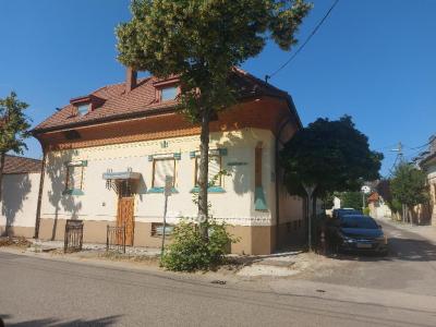 Eladó családi ház Kecskemét