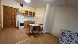 Eladó lakás Cserkeszőlő