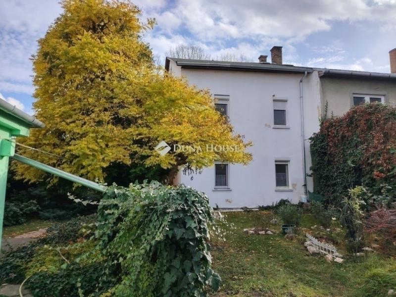 Eladó családi ház Budapest