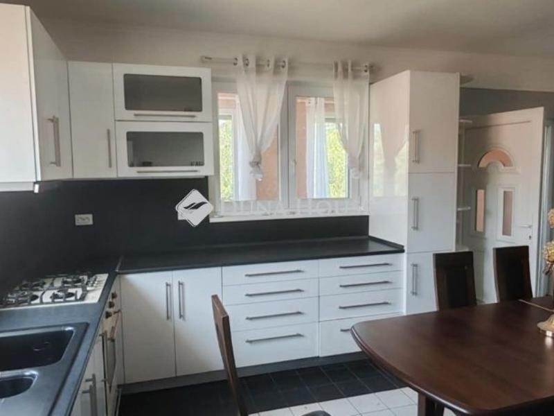 Eladó családi ház Budapest