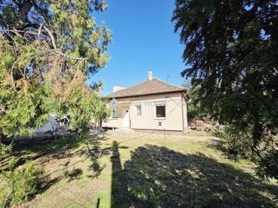 Eladó családi ház Budapest