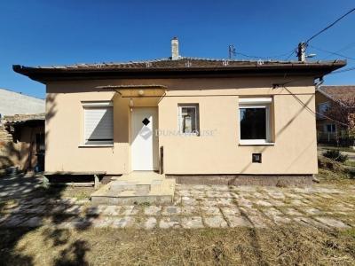 Eladó családi ház Budapest