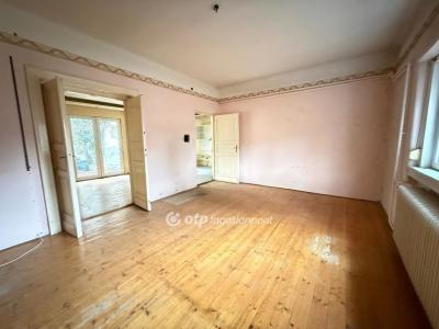 Eladó családi ház Budapest