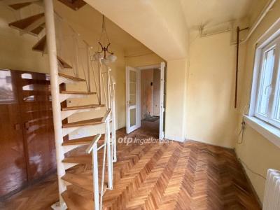 Eladó családi ház Budapest