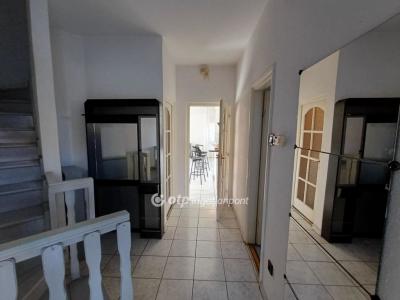 Eladó családi ház Budapest