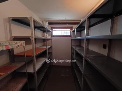 Eladó családi ház Budapest