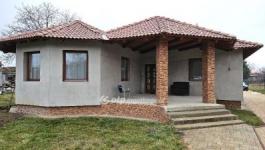 Eladó családi ház Pusztaszabolcs