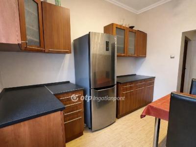 Eladó lakás Debrecen