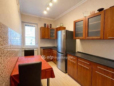 Eladó lakás Debrecen