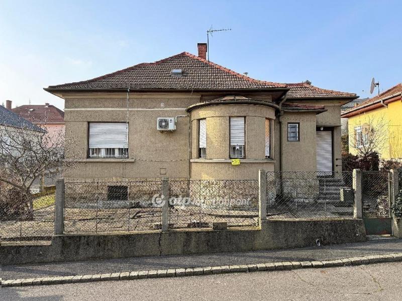Eladó családi ház Miskolc