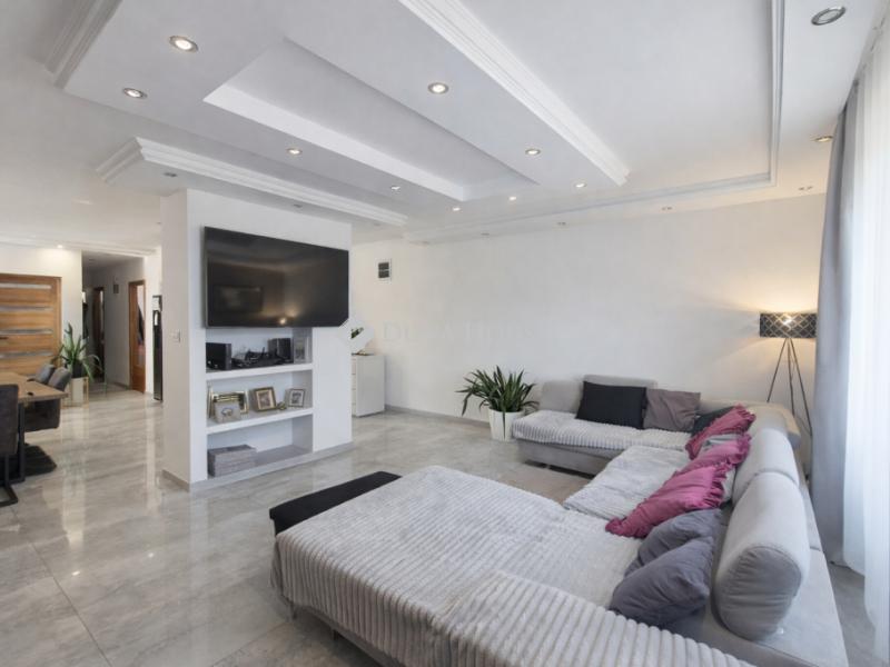 Eladó családi ház Téglás