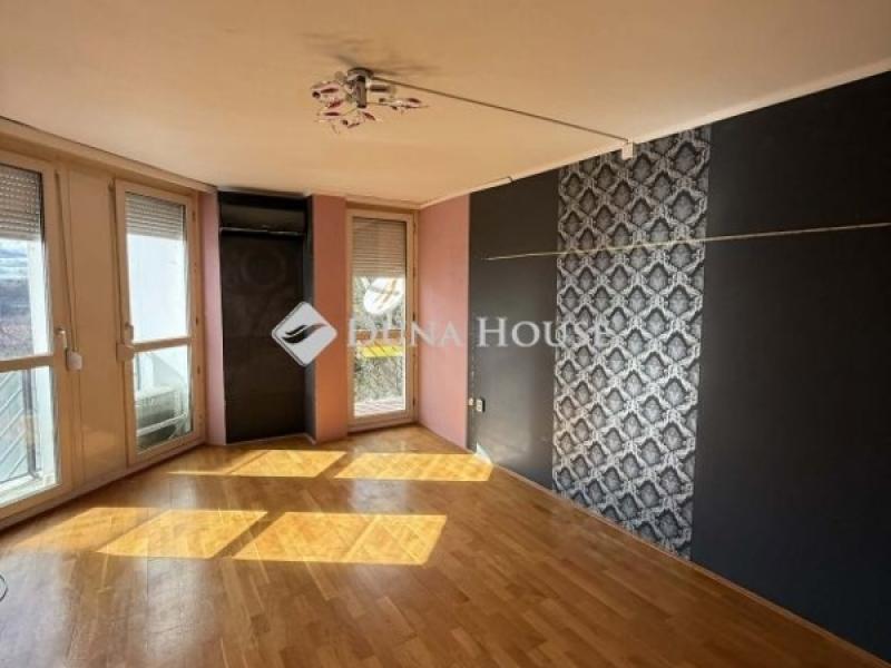 Eladó lakás Siófok