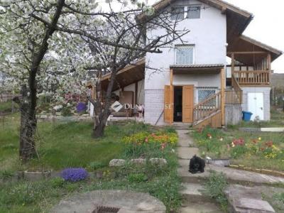 Eladó családi ház Erdőkertes