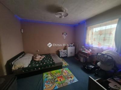 Eladó családi ház Üllő