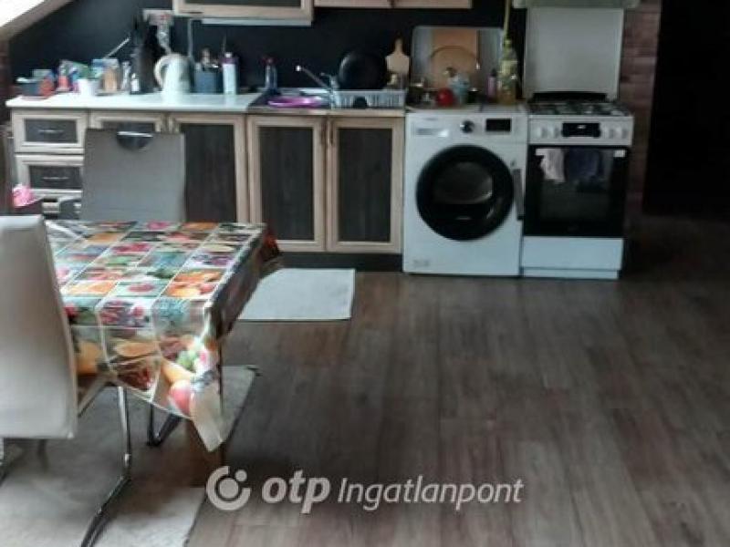 Eladó lakás Tiszavasvári