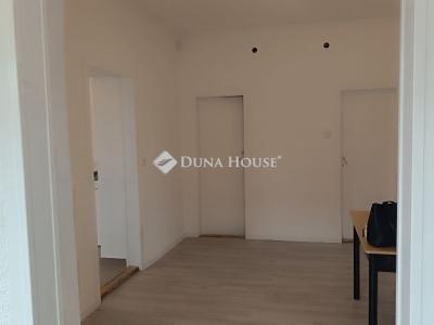 Eladó családi ház Tápiószecső