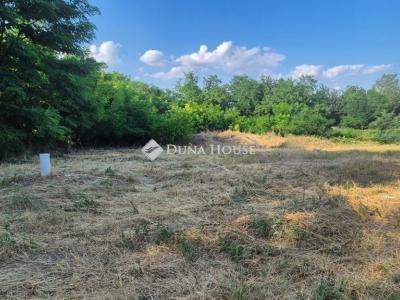 Eladó lakóövezeti telek Mogyoród
