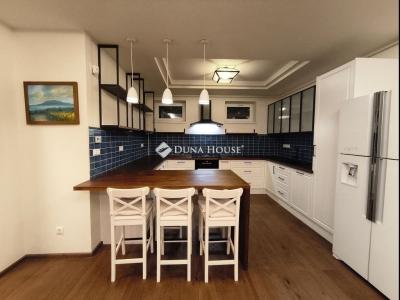 Eladó lakás Gödöllő