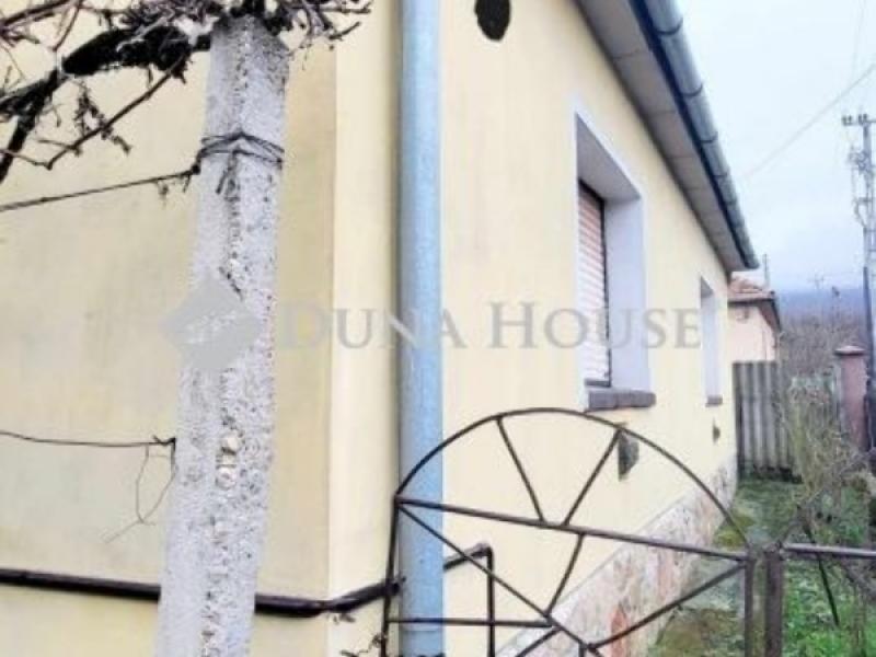 Eladó családi ház Kosd