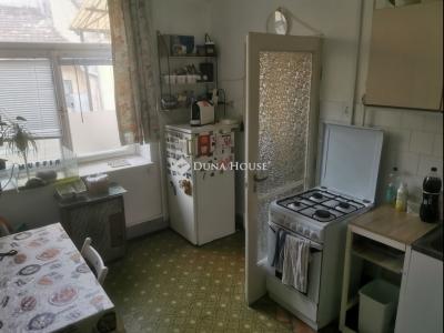 Eladó lakás Vác