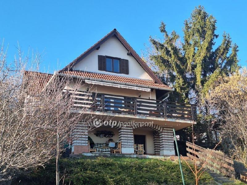 Eladó nyaraló Csopak