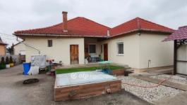 Eladó családi ház Üllő