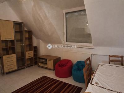 Kiadó családi ház Pécs