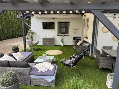 Eladó családi ház Balatonboglár