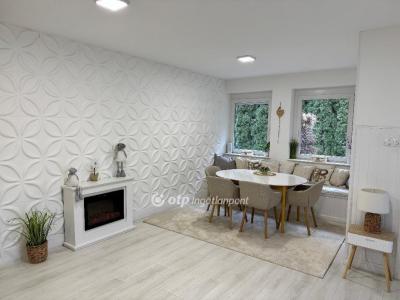 Eladó családi ház Balatonboglár