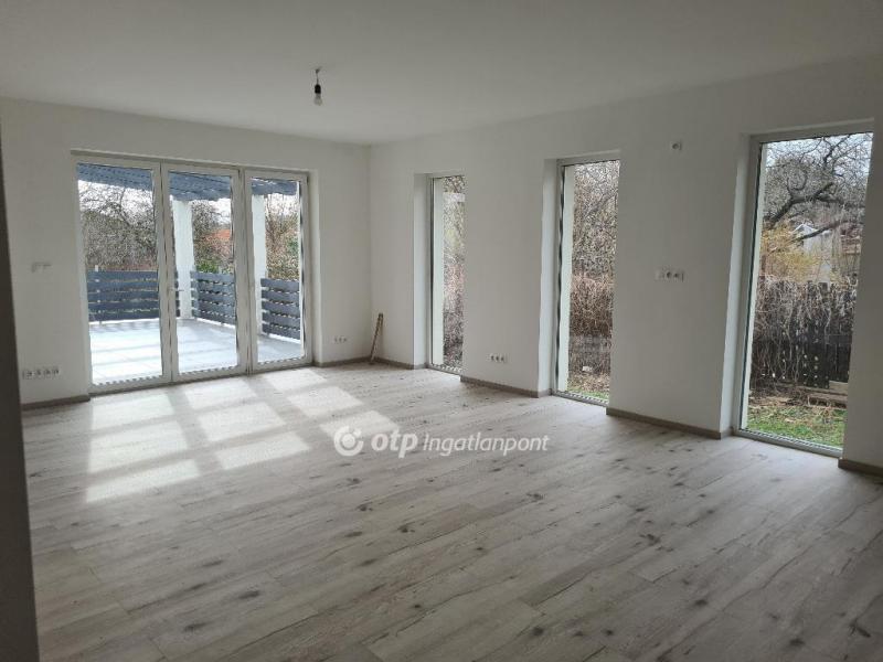 Eladó ikerház Érd