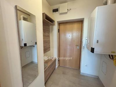 Eladó lakás Balatonőszöd