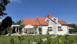 Eladó családi ház Balatonboglár