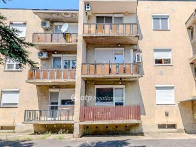 Eladó lakás Bábolna