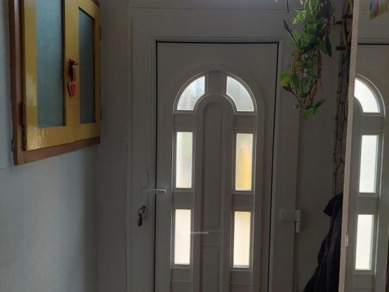 Eladó családi ház Bakonyszentlászló