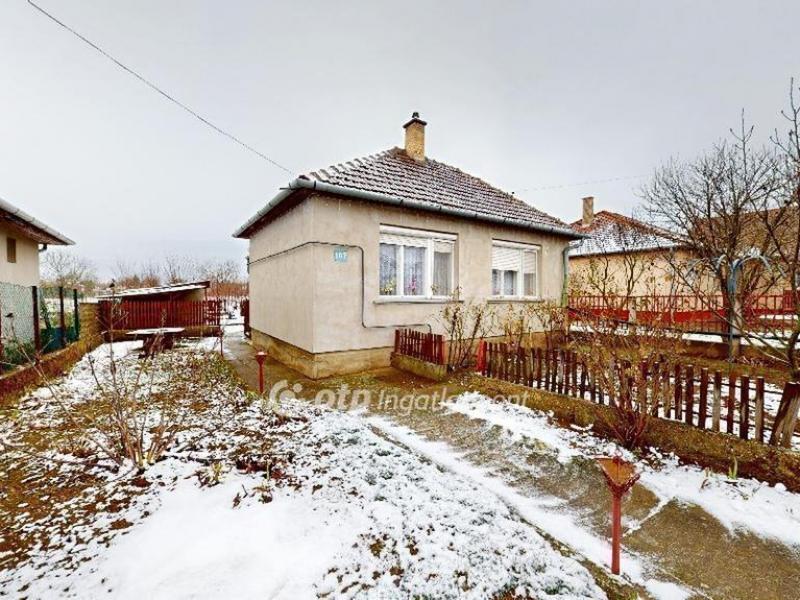 Eladó családi ház Nyírtelek
