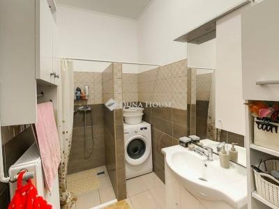 Eladó családi ház Tata