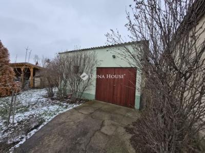 Eladó családi ház Fót