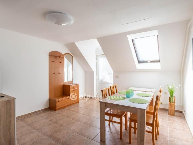 Eladó családi ház Sümeg