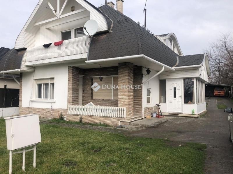 Eladó családi ház Fót