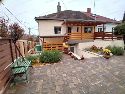 Eladó lakás Keszthely