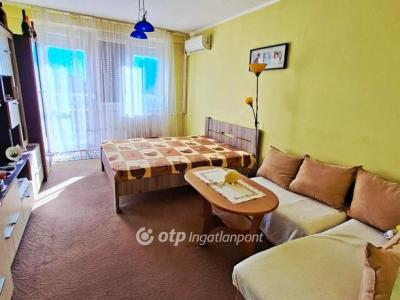 Eladó lakás Dunaújváros