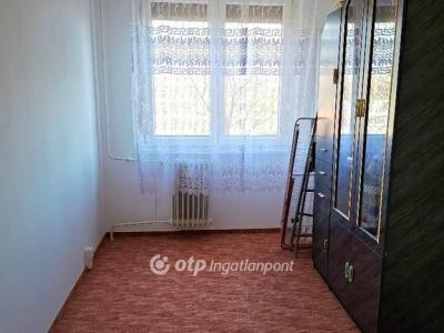 Eladó lakás Dunaújváros