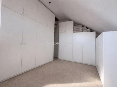 Eladó családi ház Pécs