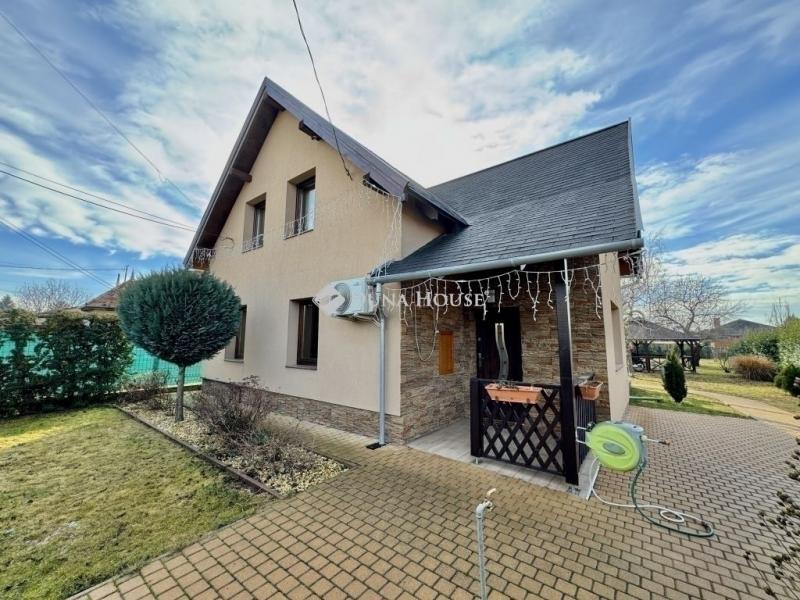 Eladó családi ház Maglód