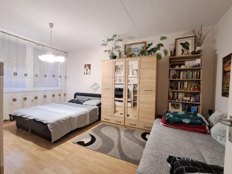 Eladó lakás Debrecen