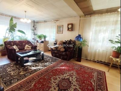 Eladó családi ház Vecsés