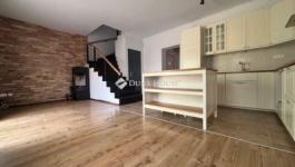 Eladó lakás Üllő