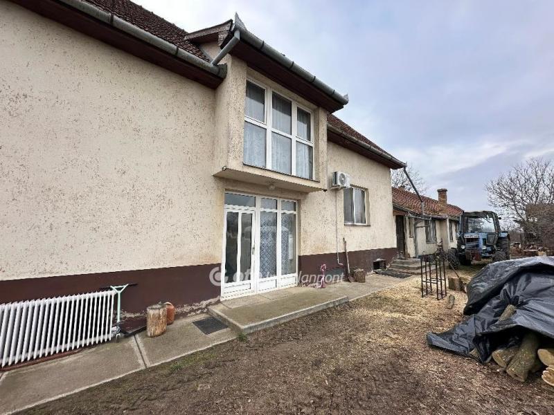 Eladó családi ház Nagykálló